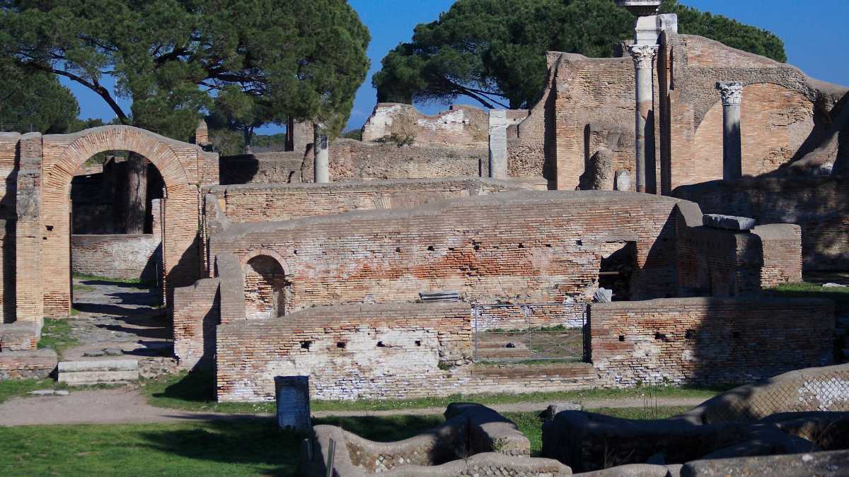 Guida Completa per Arrivare a Ostia Antica