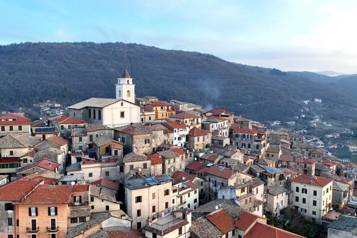 Vista panoramica di Fiuggi con le terme e il borgo medievale sullo sfondo