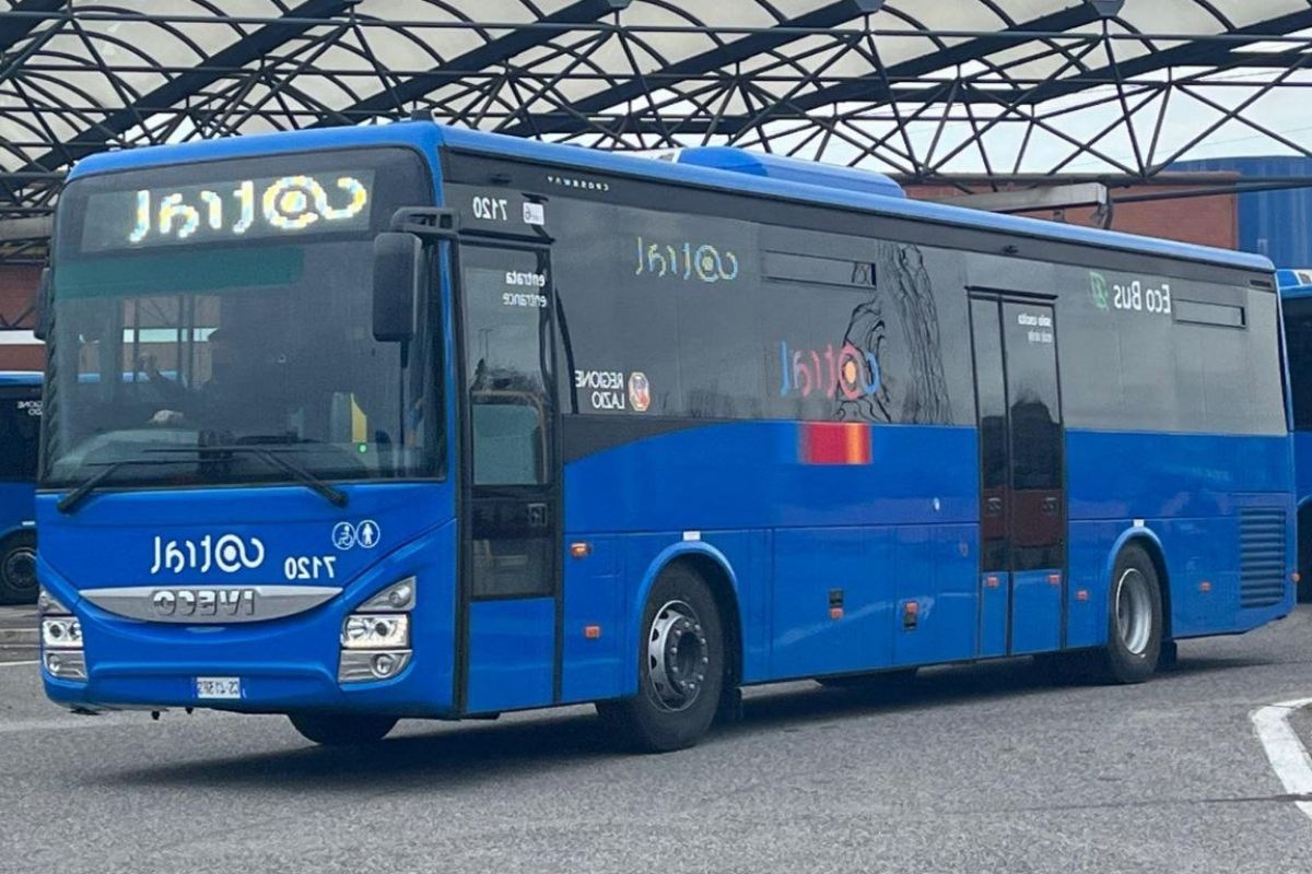 Autobus Cotral in partenza per Subiaco